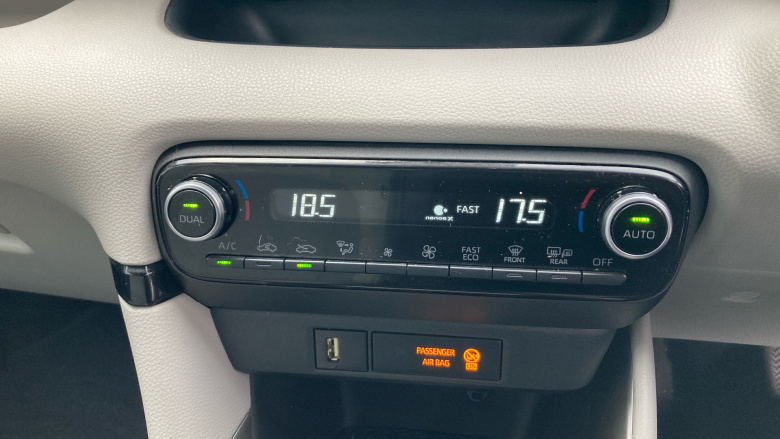 Toyota Yaris 1.5 Hybrid Excel 5dr CVT Hybrid Hatchback